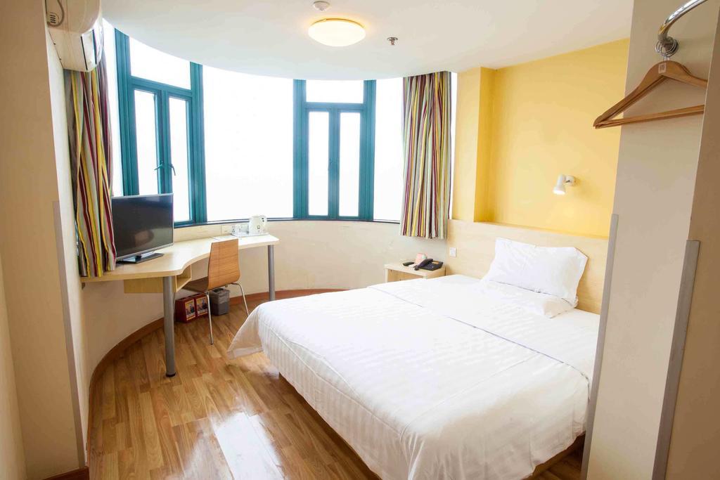 7Days Inn Chongqing Wanzhou District Gaosun Pond Chongbai Стая снимка